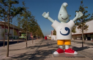 Alameda dos Oceanos com a figura de Gil, a mascote da Expo 98.