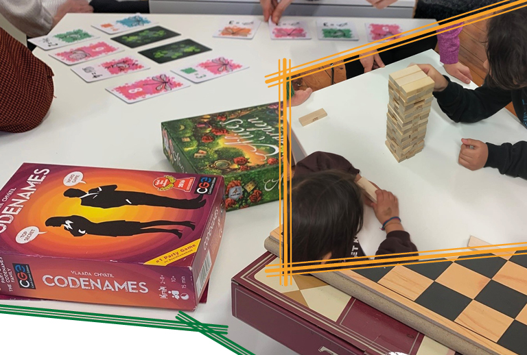 Imagem com vários jogos de tabuleiro.