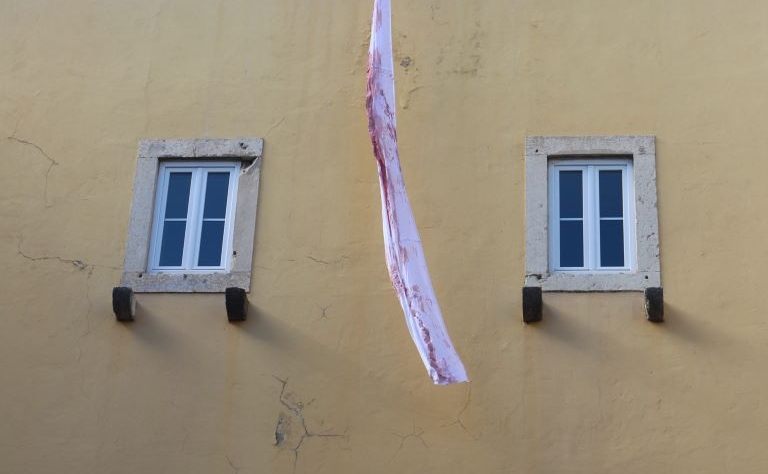 Imagem parcial de uma das obras da exposição.
